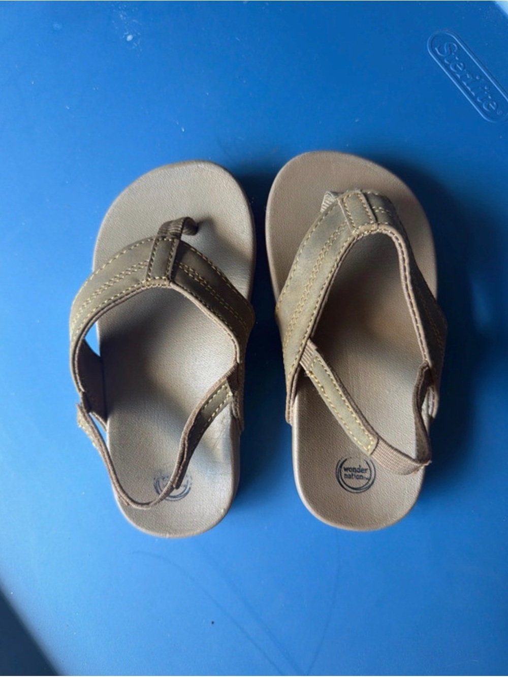 wonder nation Brown Kids Flip Flop Sandals